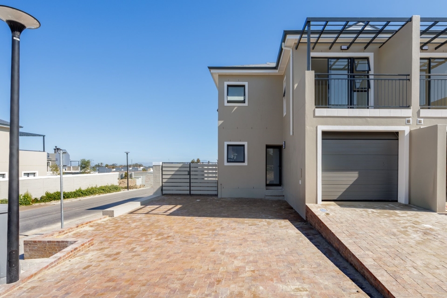 To Let 3 Bedroom Property for Rent in Brackenfell South Western Cape